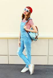 Setelah itu, buka kancing celana anda. Ingin Tampil Tren Dengan Gaya Vintage Coba Saja 10 Gaya Celana Jeans Kodok Terbaru