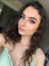 ❤️tssoul.com❤️ I am a trans girl living with pride and peace. I believe in  honest love — the kind that feels gentle, patient, and safe to grow within.