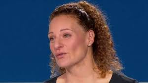 Paris 2024 : Mélina Robert-Michon, un espoir de médaille française en  lancer de disque et une future porte-drapeau ?