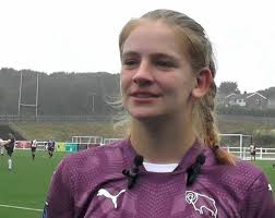 Holmes Departs For Huddersfield