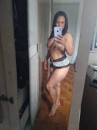 Naya Souza milf de 46 anos da Zona Leste de São Paulo pelada em fotos  caseiras - Porno Carioca