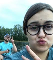 Melinda Waldron's Instagram, Twitter & Facebook