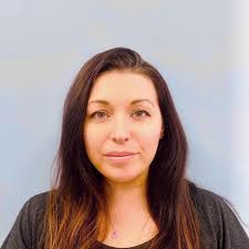 Deanna Means's Instagram, Twitter & Facebook