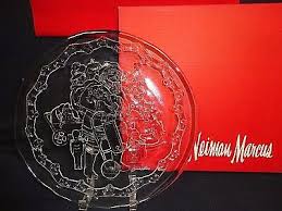 Neiman Marcus Clear Glass SANTA WITH TOYS Design Serving Platter/Dish 13"  Round