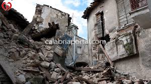 Effetti dei cinque terremoti accaduti dal 5 febbraio al 28 marzo 1783 (m 7, io xi mcs) elaborato da catalogo dei forti terremoti in italia. Terremoti In Calabria Scopri I Piu Devastanti Della Storia Calabrese