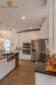 Driftwood Floorplan Available From Dream Finders Homes In Reserve At Eagle Harbor Kitchen Cabinet Design Custom Kitchen Old Kitchen Cabinets