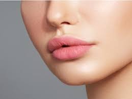 Tak tahulah apa petua merahkan bibir yang dipakainya. 5 Cara Memerahkan Bibir Secara Alami Terbukti Ampuh