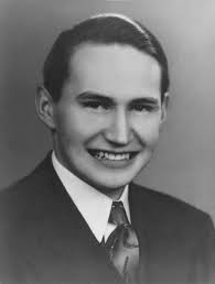 L. Tom Perry, 'An Uncommon Life: Years of Preparation, 1922-1976'