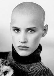 Eve SALVAIL : Biography and movies