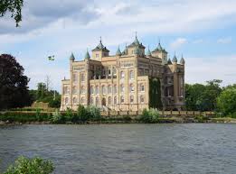 Følge sundby´s kvinder med opdatering og livescore og referater, samt billeder af: Stora Sundby Castle Wikipedia