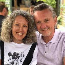 Never went to this college was too young, but remember walking through  there all the time to get to parkwood springs. Bet it was a decent college  back then.