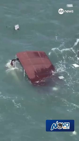 Uma pessoa morreu e outras duas estão desaparecidas após uma embarcação de  lazer naufragar na Baía de São Francisco, nas proximidades da ilha de  Alcatraz, nos Estados Unidos. Segundo as autoridades, 19