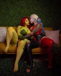TW Pornstars - 2 pic. ♡Juliette Michele♡. Twitter. Poison Ivy X Harley  Quinn 45 image photo set is dropping. 5:20 PM - 25 Nov 2022
