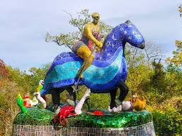 Tarot Garten Von Niki De Saint Phalle Uberwaltigend Voller Farben Spiegel Passenger On Earth
