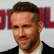 The Best Ryan Reynolds Haircuts Hairstyles 2021 Update Ryan Reynolds Haircut Mens Hairstyles Men Haircut Undercut