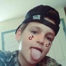 Eli blackwell (@Eliblackwell9)