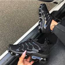 Black And Gold Vapormax Plus Outfit Blackout Vapormax Plus Kicks Shoes Sneakers Fashion Cute Shoes