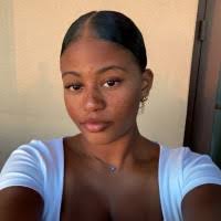 500+ profils pour “Eileen.”