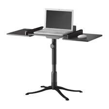 Un Escritorio Para Trabajar O Estudiar Debe Ser Amplio Y Disponer De Espacio Suficiente Para Poder Organizar Todos Nuestros Ikea Laptop Table Laptop Table Ikea