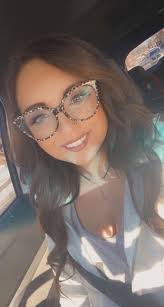 How cute is this braided hairstyle? This is one of my favorite hairstyles  to do