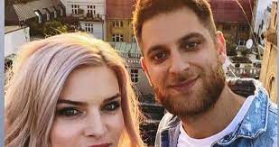Na jeho sociálních sítích se objevilo jedna zajímavá poznámka. Nikol Stibrova O Partnerovi 14 Let Me Nechtel Ale Ja Se Nedala Blesk Cz
