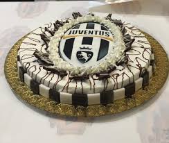 Torta della juve con panna. Dolce Fiore Bild Von Pasticceria Proietto Sizilien Tripadvisor