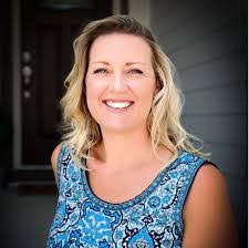 Sarah Cottle's Instagram, Twitter & Facebook