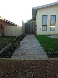 j p b paving and landscaping canberra www pavingcanberra com water feature paved circle and small yard landscaping landscaping retaining walls water features