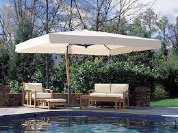 Giant Sidepost Umbrella P Series This Wood Be Great Near Pool So Kids Don T Get So Much Sun Large Patio Umbrellas Patio Umbrellas Outdoor Remodel