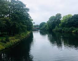 Explore os belos locais galeses. Parque Bute Em Cardiff No Pais De Gales Reino Unido Areas Verdes Das Cidades Guia De Parques