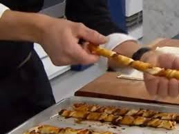 Pailles Croustillantes Au Sucre D Erable Raisins Secs Et Cheddar Food Sugar Shack Appetizers