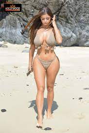 Rose her fame for posting her seductive and shapely figure. Demi Rose Displays Her Curves On Private Beach In Thailand Hollywood Pipeline