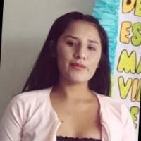 20+ perfiles de «Adela Salazar»