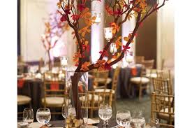 Une décoration mariage pas cher sans renoncer à votre thème préféré ni à l'ambiance que vous avez souhaitée pour votre fête, c'est possible en pour un mariage pas cher en couleurs comme le vert et le marron, il faut faire des rappels de couleurs. Idee Deco Mariage Pour Diamant Pas Cher Luxe Branche Arbre Decoration Table Mariage Centre De Table Of Idee Deco Mariage Pour Diamant Pas Organisation De Mariage Et D Evenements Prives Hera Organisation