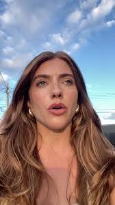 Kelly Cavallaro's Instagram, Twitter & Facebook