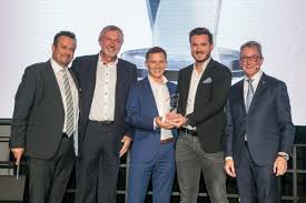 Check out the latest pictures, photos and images of michael gregoritsch. Fonds Professionell Mobil News