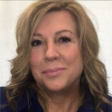 Genna Hackett's Instagram, Twitter & Facebook