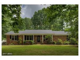 349 900 3 Beds 2 Baths House Styles House Home