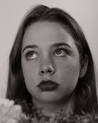 🌸She loves me. She loves me not.🌸 • Saturday, April 5 4:30 pm