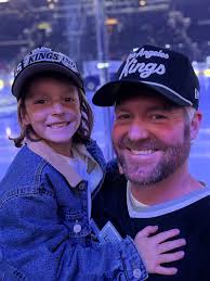 Boys first KINGS game together 🏒👑