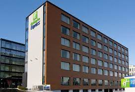 Wall street is minutes away. Hotel Holiday Inn Express Zurich Airport Rumlang Zurich Schweiz