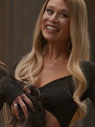 Leo chocada de conhecer Mirna Vargas “Gostosa, não chora!” e a rainha da  internet chamando Samuel de Sasa 😂👑🔥 #DonaDeMim #Novelas #TVGlobo