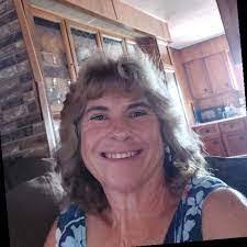 Deana Palmer's Instagram, Twitter & Facebook