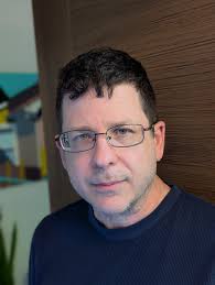 Mike Caufield's Instagram, Twitter & Facebook