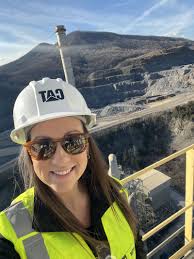 Haley Shumate's Instagram, Twitter & Facebook