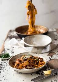 However, chuck steak comes the neck and shoulder of a cow, which contain connective tissues that can make the steak tough and fatty. Slow Cooked Shredded Beef Ragu Pasta Recipetin Eats