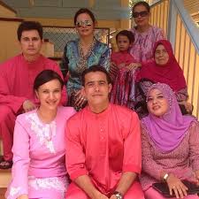 Zulkifli bin ariffin (lahir 25 oktober 1986) ialah seorang pelakon dan model lelaki malaysia. Zul Ariffin Gayatri Su Lin Pillai Mahu Kahwin