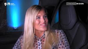 Magnoliidae and hamamelidae 32 families. Linkedin Influencerin Celine Flores Willers Changerider Triff Die Gestalter Der Zukunft