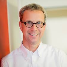 Mccullough practices internal medicine and cardiology, is the editor of reviews in cardiovascular medicine, senior editor of the american journal of cardiology, editor of the textbook cardiorenal. Dentale Praxis Dr Muhlich