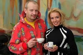 Илья авербух в паре с мариной анисиной стал двукратным чемпионом мира среди юниоров (в 1990 и 1992 годах), но затем влюбился в ирину лобачёву, которая каталась с ним в одной группе, но с другим. Irina Lobacheva Biografiya Figuristki Foto Lichnaya Zhizn Ee Muzh I Deti 2021 Uznaj Vsyo